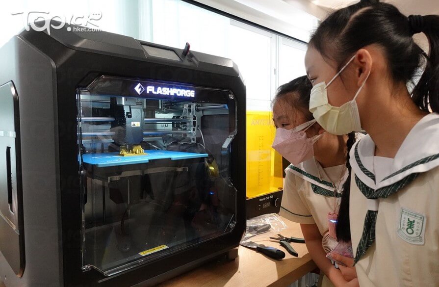 中學生變身成STEM小導師教導小學生3D打印技術